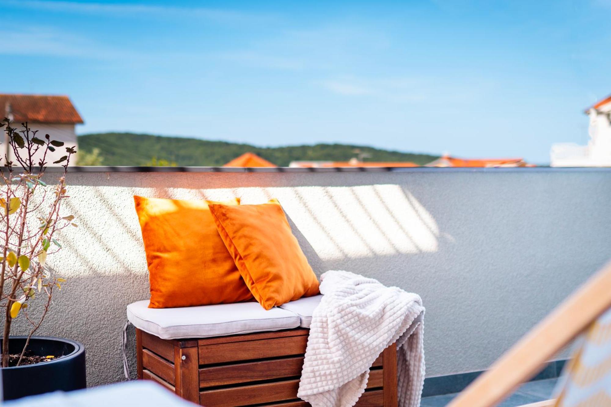 Ojra New Apartment With Seaview شيبينيك المظهر الخارجي الصورة